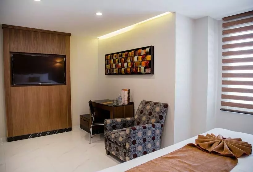 هتل Dali Plaza Ejecutivo