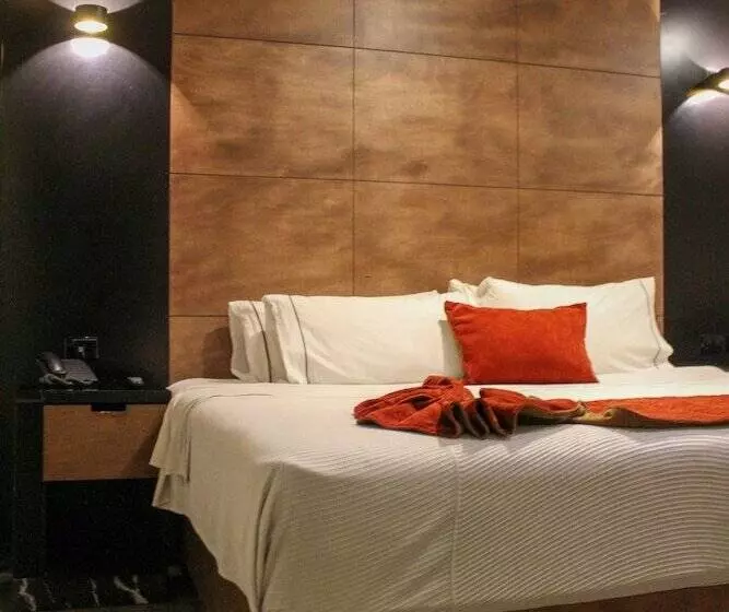 هتل Dali Plaza Ejecutivo