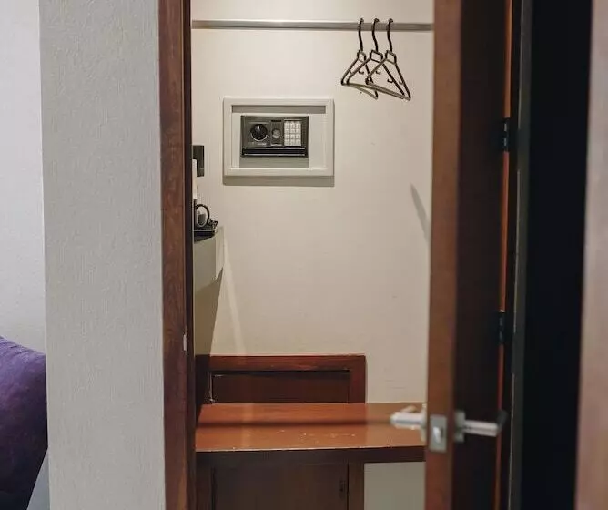 هتل Dali Plaza Ejecutivo