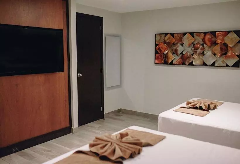 هتل Dali Plaza Ejecutivo