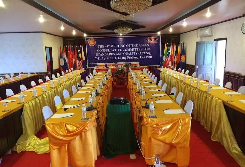 هتل Eoutfitting Vangthong