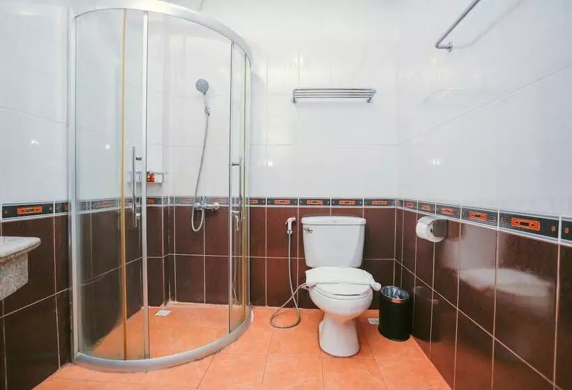 هتل Eoutfitting Vangthong