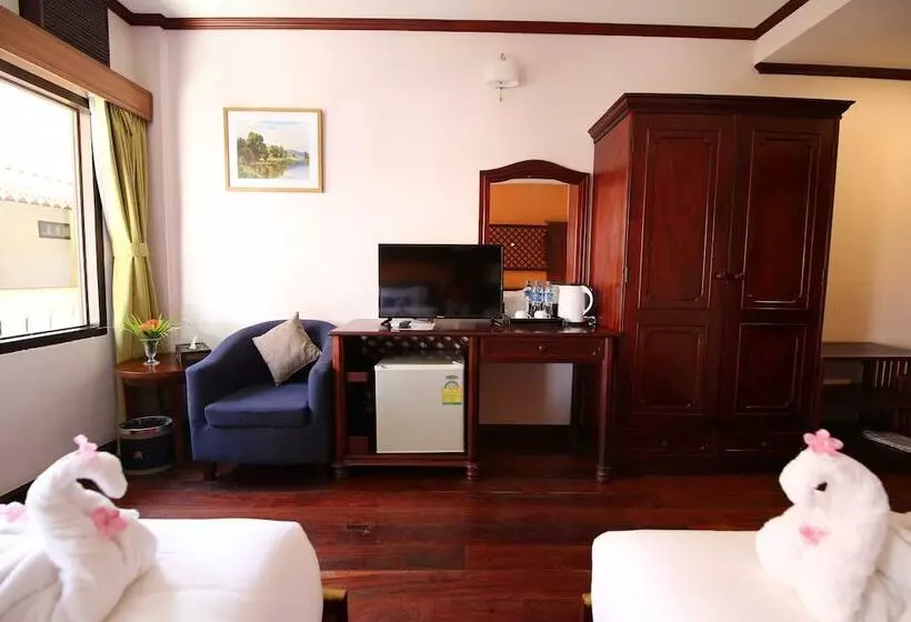 هتل Eoutfitting Vangthong