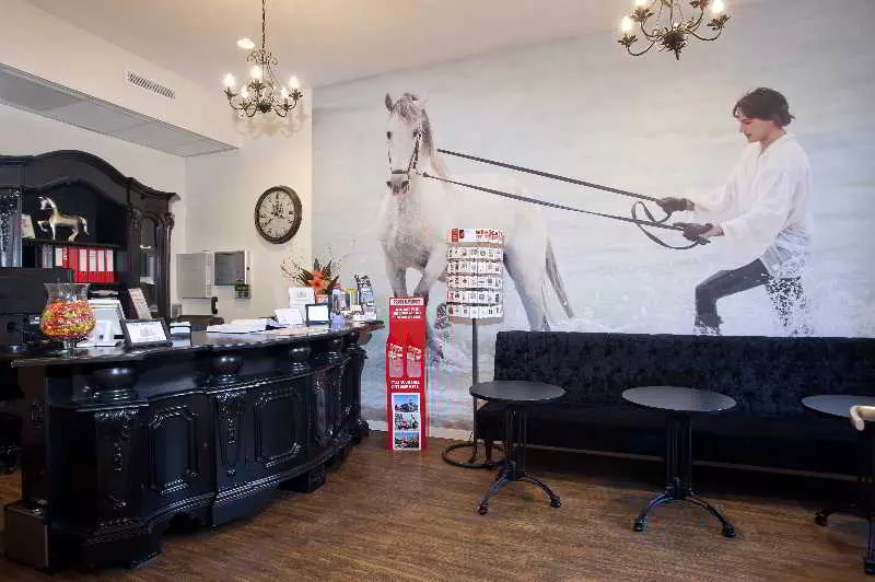 Отель Iron Horse Amsterdam