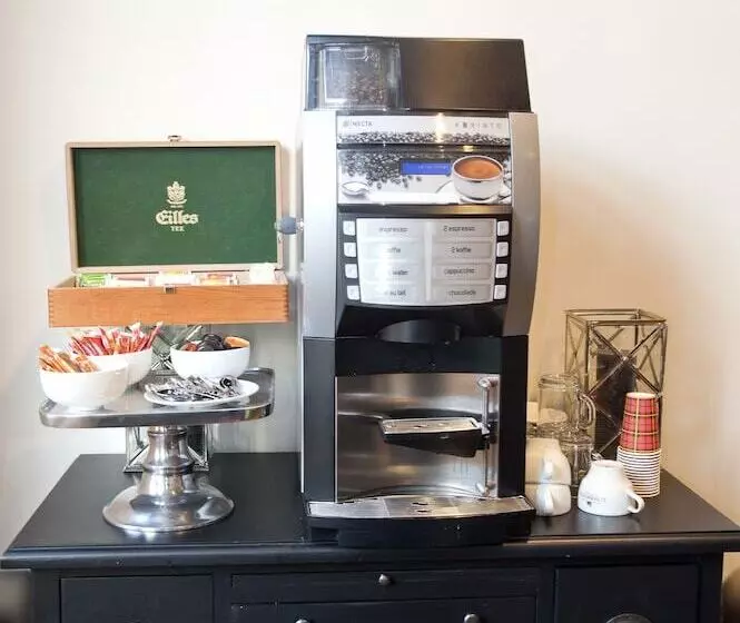 Отель Iron Horse Amsterdam