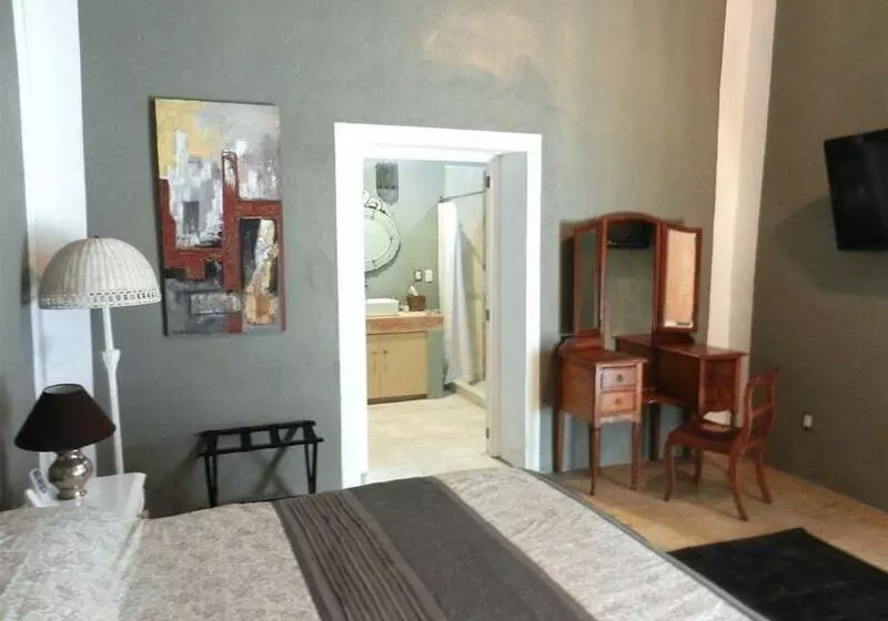 هتل La Casa Del Atrio