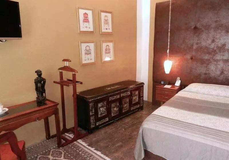 هتل La Casa Del Atrio