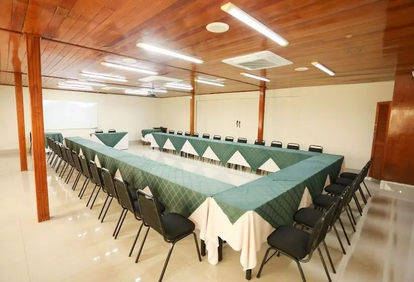 هتل Mansion Teodolinda