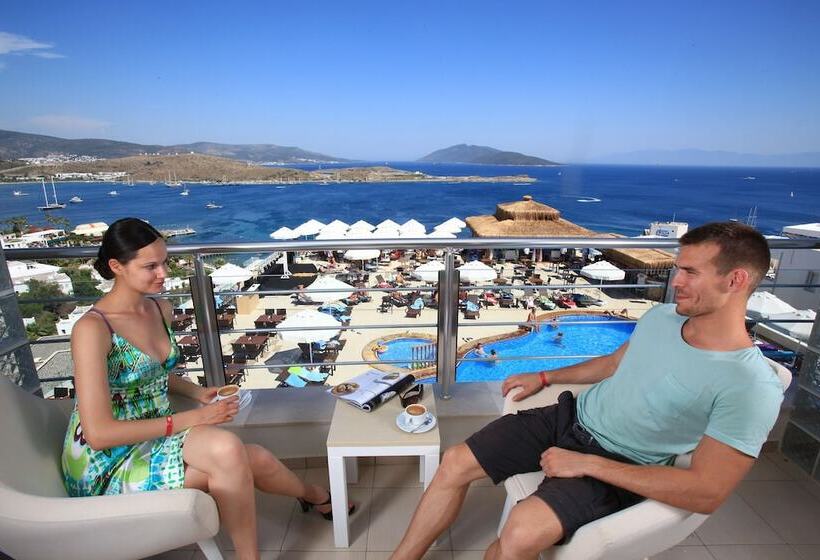 Royal Arena Hotel & Resort Spa