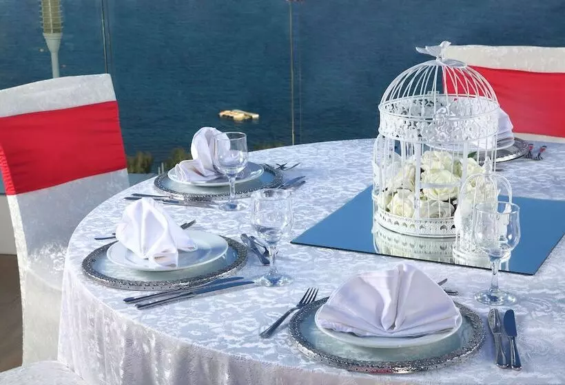 Royal Arena Hotel & Resort Spa