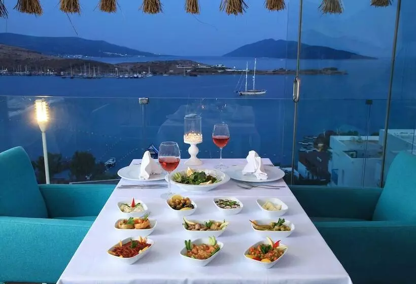 Royal Arena Hotel & Resort Spa