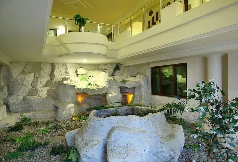 Royal Arena Hotel & Resort Spa