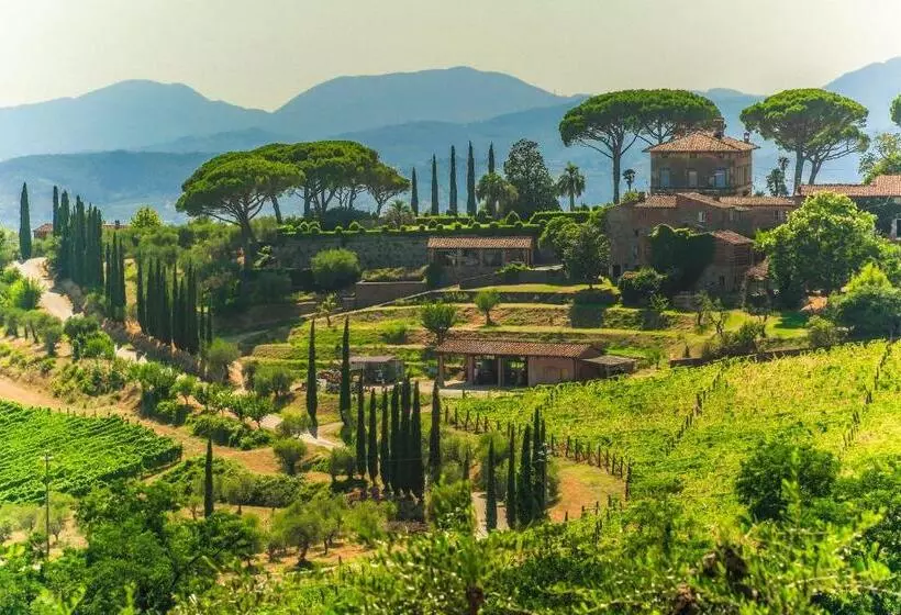 Tenuta San Pietro Hotel & Restaurant