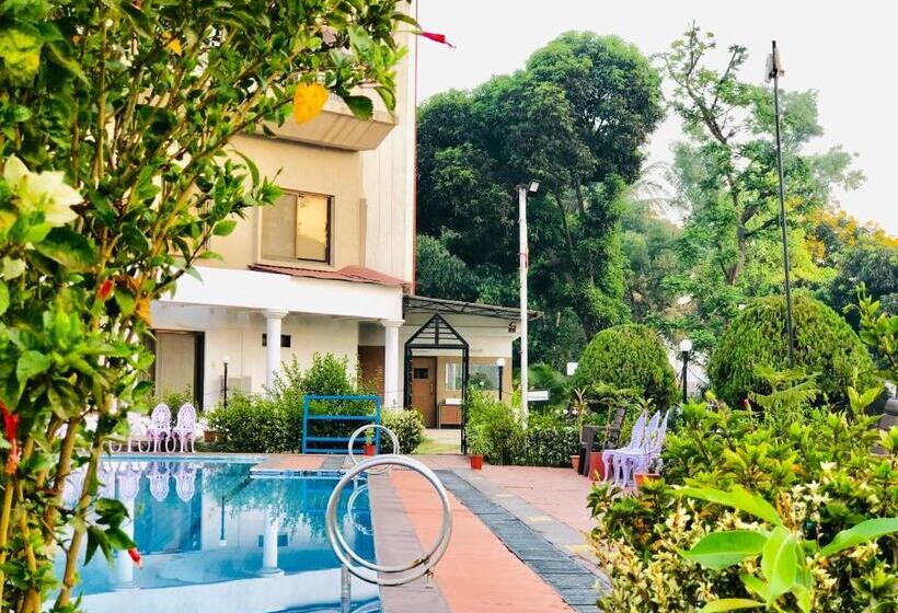 Vits Kamats Resort, Silvassa