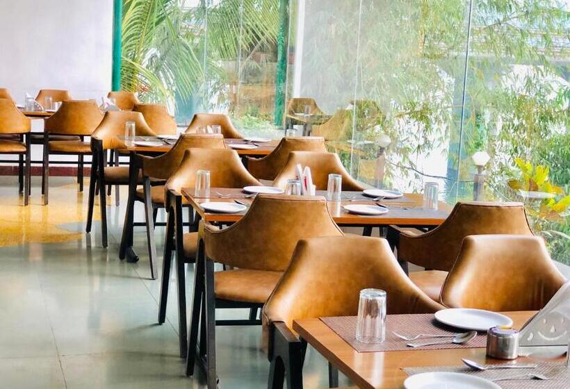 Vits Kamats Resort, Silvassa