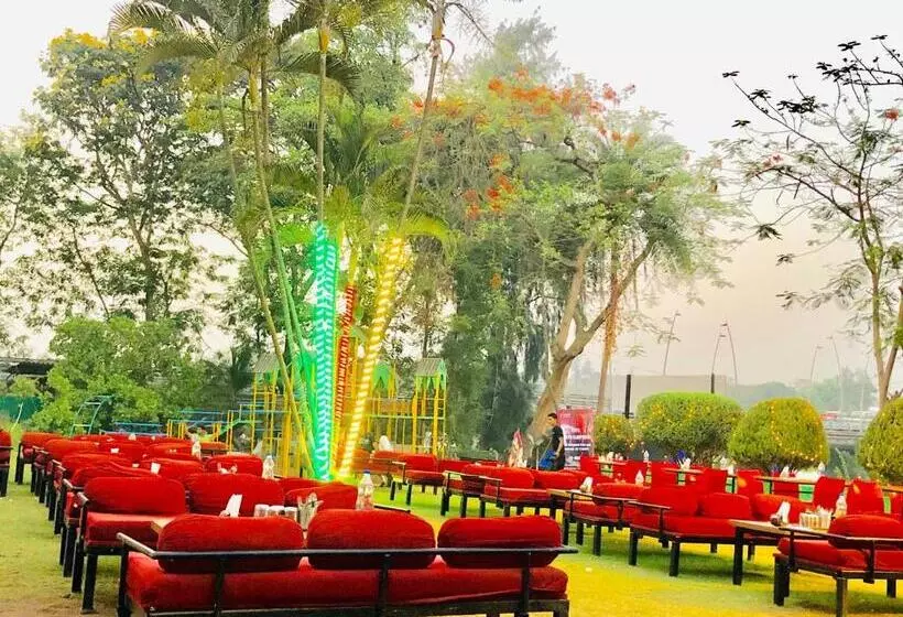 Vits Kamats Resort, Silvassa