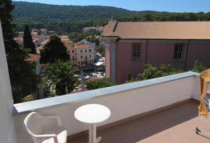 Hi Hostel Veli Losinj