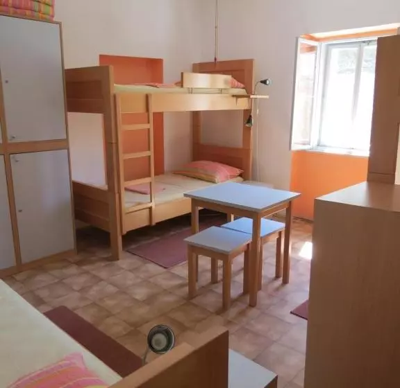 Hi Hostel Veli Losinj