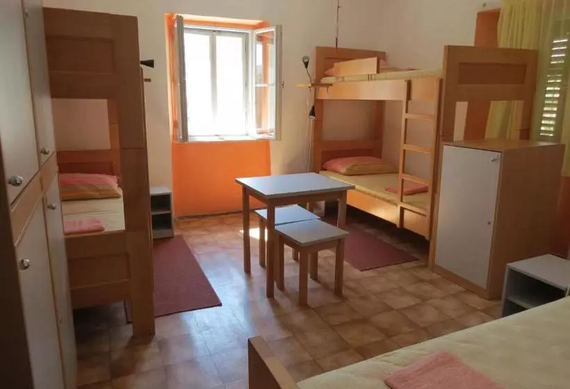 Hi Hostel Veli Losinj