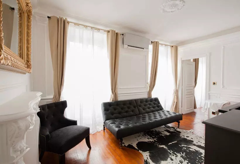 Arts Hotels - Apartments