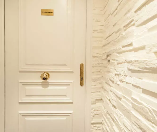 Arts Hotels - Apartments