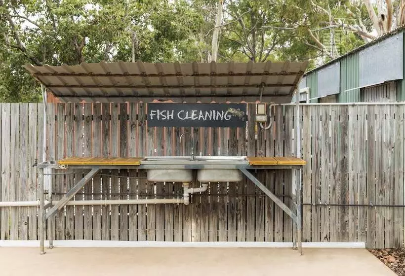 בית מלון כפרי Albatross Bay Resort