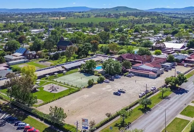 فندق Alzburg Resort