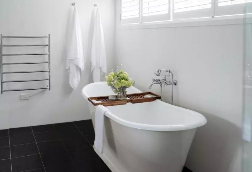 Bells At Killcare Boutique Hotel, Restaurant & Spa