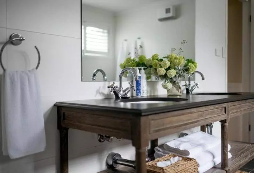 Bells At Killcare Boutique Hotel, Restaurant & Spa