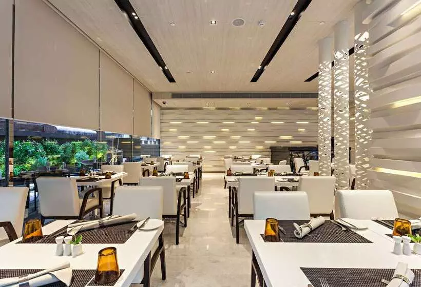 هتل Hyatt Place Bangkok Sukhumvit 1