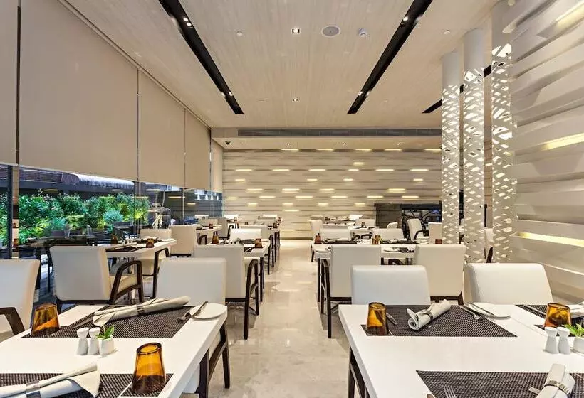 هتل Hyatt Place Bangkok Sukhumvit 1