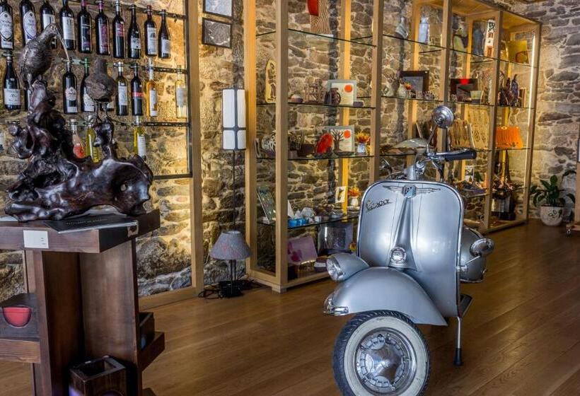 Отель Casa De Caldelas