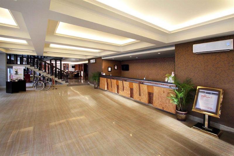 בית מלון כפרי Dafam Cilacap