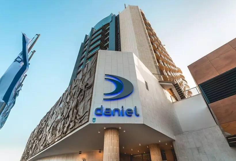 בית מלון כפרי Daniel Herzliya