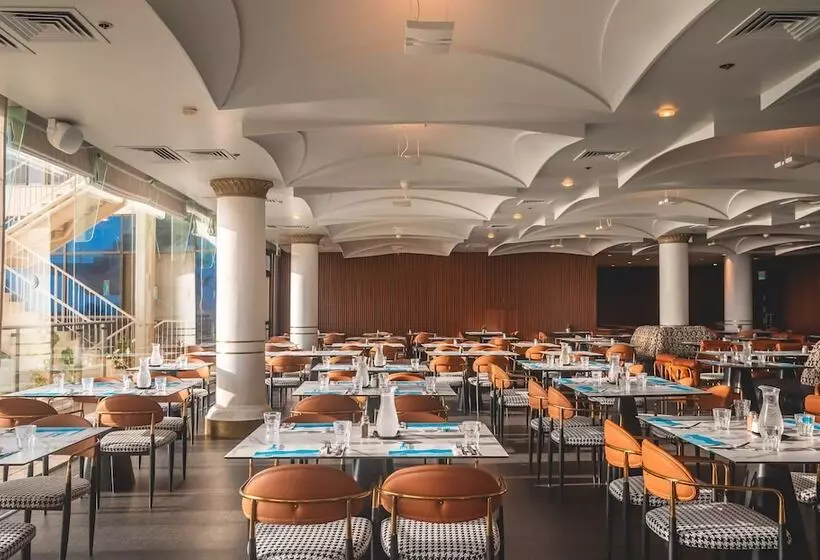 בית מלון כפרי Daniel Herzliya