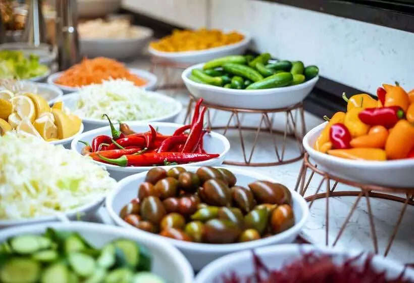 בית מלון כפרי Daniel Herzliya