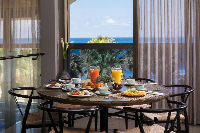 בית מלון כפרי Daniel Herzliya