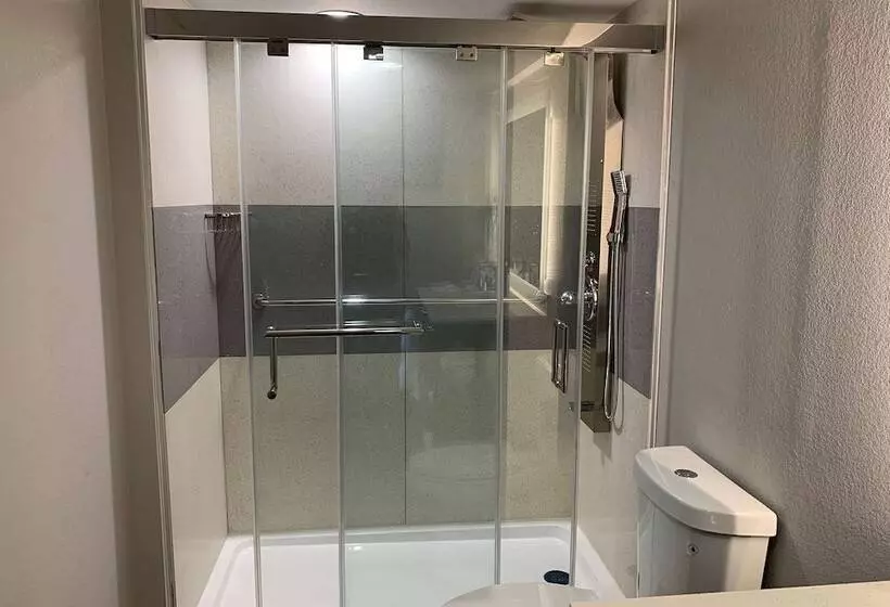 فندق Days Inn By Wyndham Bellville Mansfield