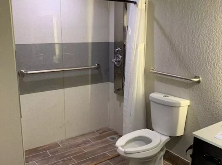 فندق Days Inn By Wyndham Bellville Mansfield