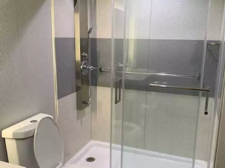 فندق Days Inn By Wyndham Bellville Mansfield