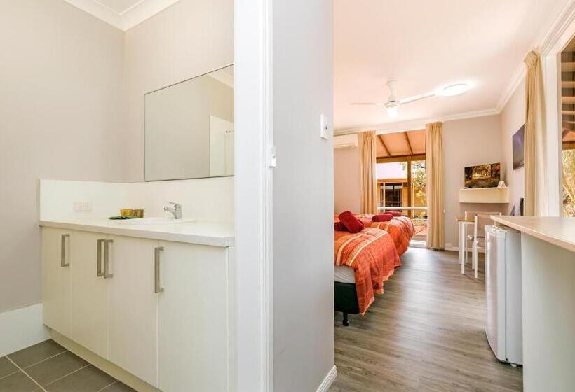 酒店 Erldunda Desert Oaks Resort