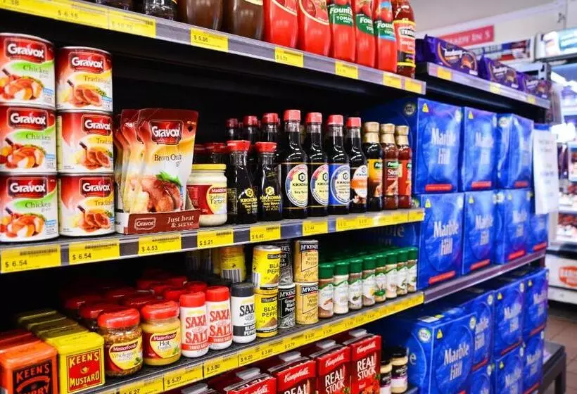 ホテル Erldunda Desert Oaks Resort