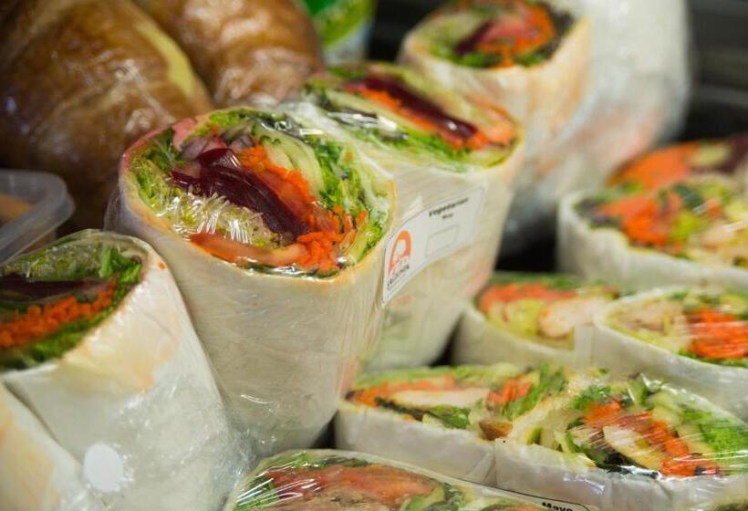 酒店 Erldunda Desert Oaks Resort