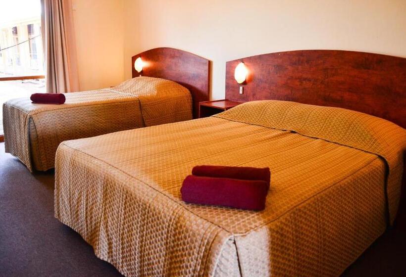 酒店 Erldunda Desert Oaks Resort