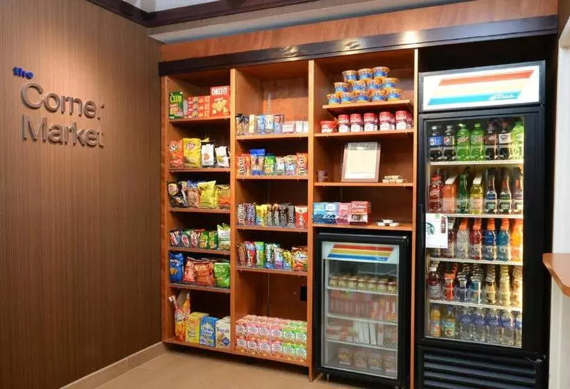 Отель Fairfield Inn & Suites Wytheville