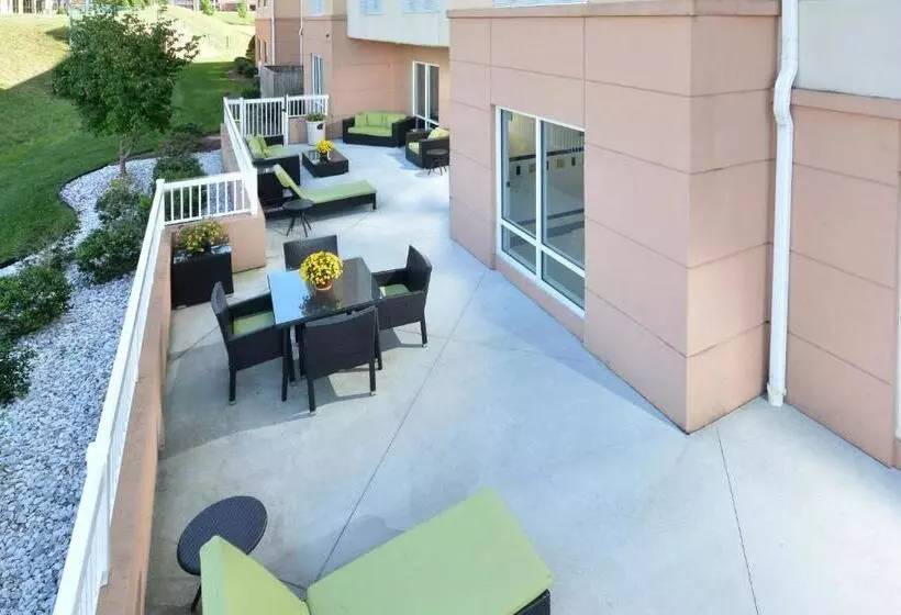 Отель Fairfield Inn & Suites Wytheville