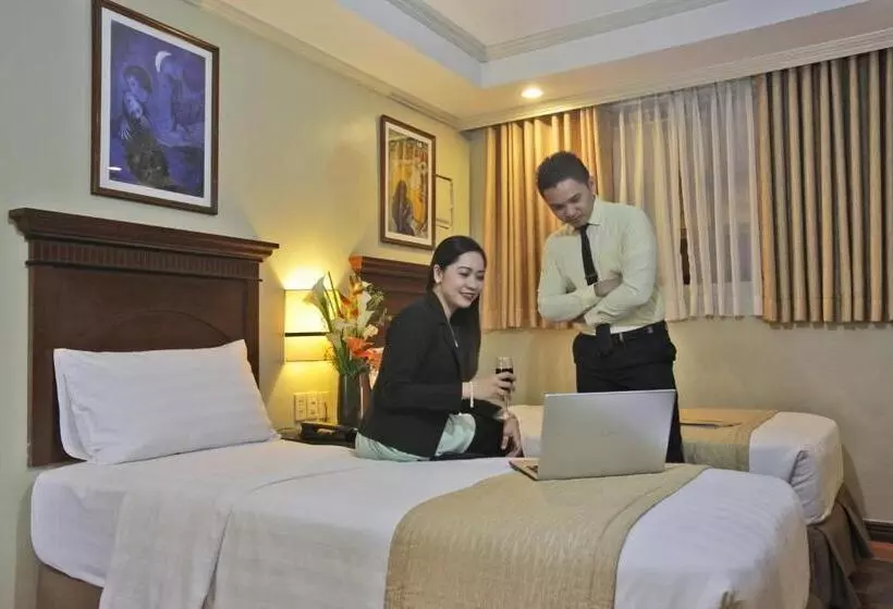 Fersal Hotel P. Tuazon Cubao