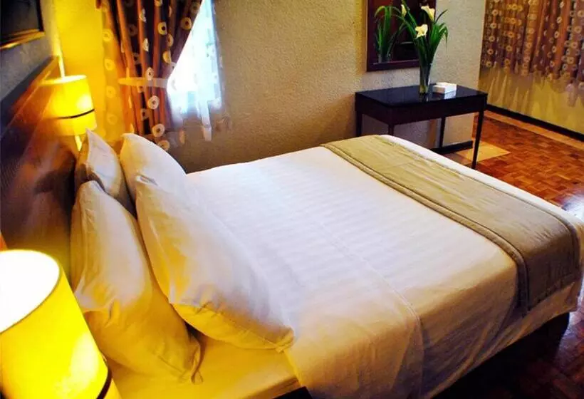 Fersal Hotel P. Tuazon Cubao