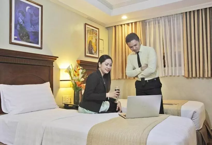 Fersal Hotel P. Tuazon Cubao