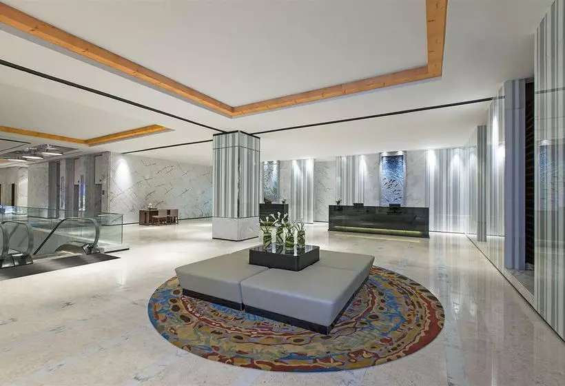 호텔 Four Points By Sheraton Sandakan